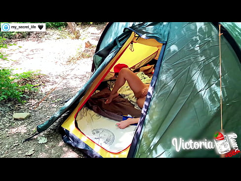 ❤️ Tented Stranger szenvedélyes kézimunkája a kamerában ️❌ Porno vk at hu.xxxtun.ru ️